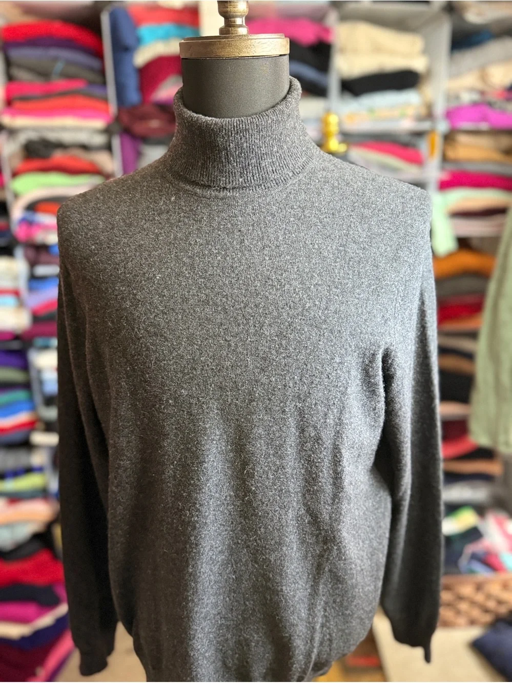 Men's Gray Turtleneck Cashmere Sweater